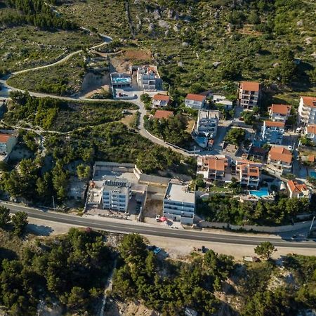אומיס Apartments Pusic מראה חיצוני תמונה