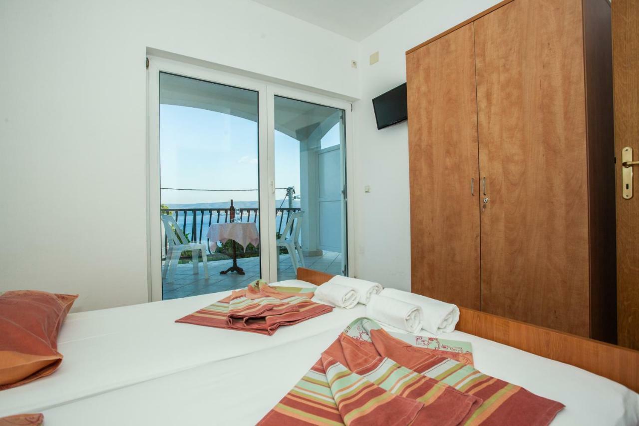 אומיס Apartments Pusic מראה חיצוני תמונה