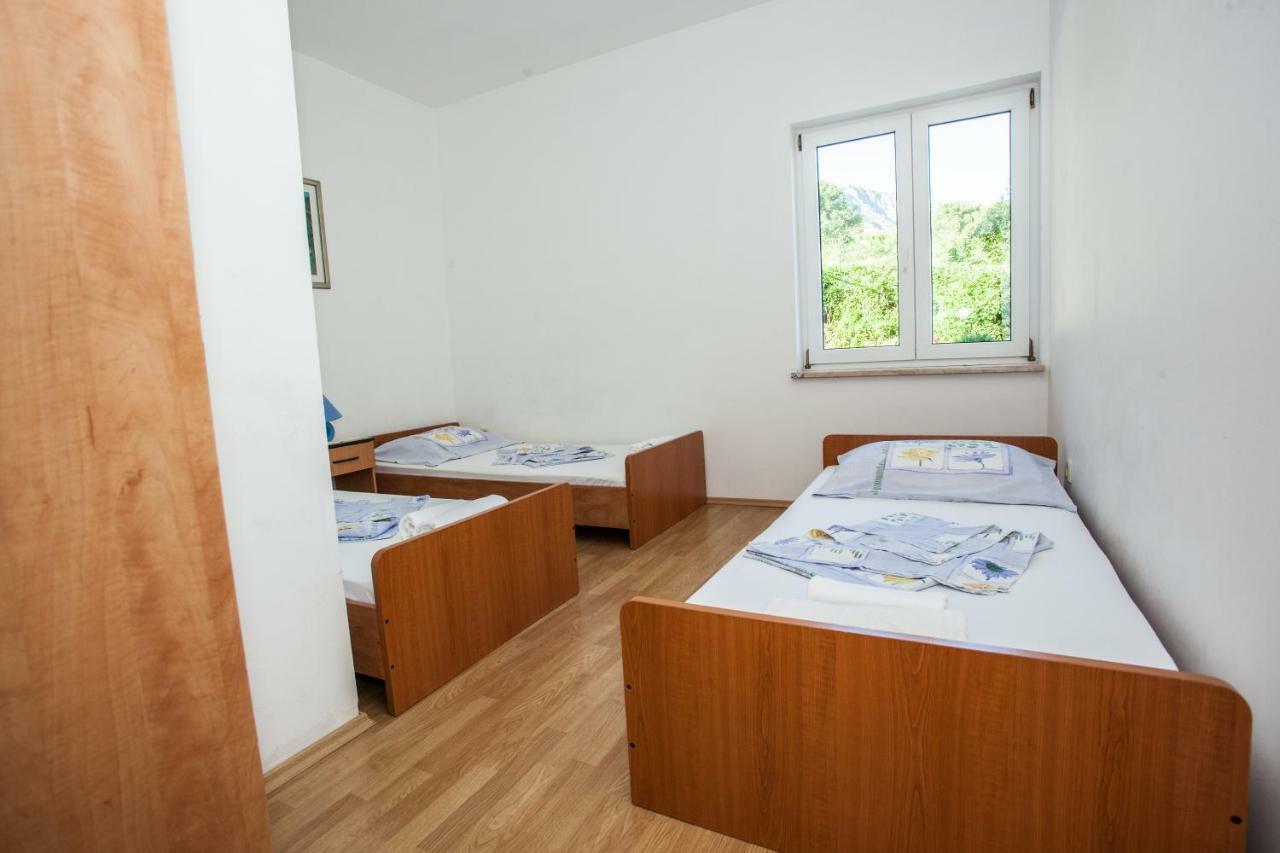 אומיס Apartments Pusic מראה חיצוני תמונה