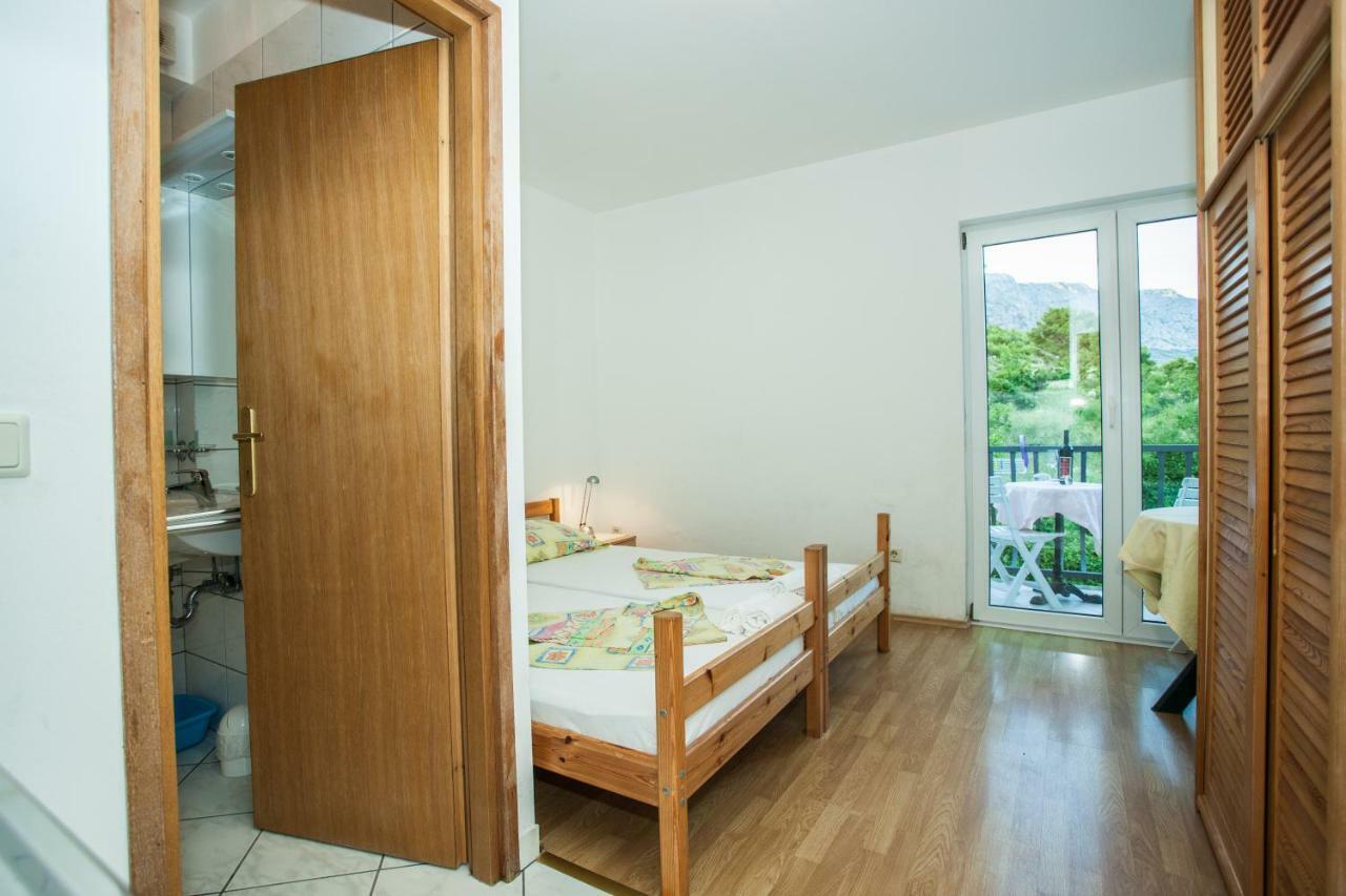 אומיס Apartments Pusic מראה חיצוני תמונה